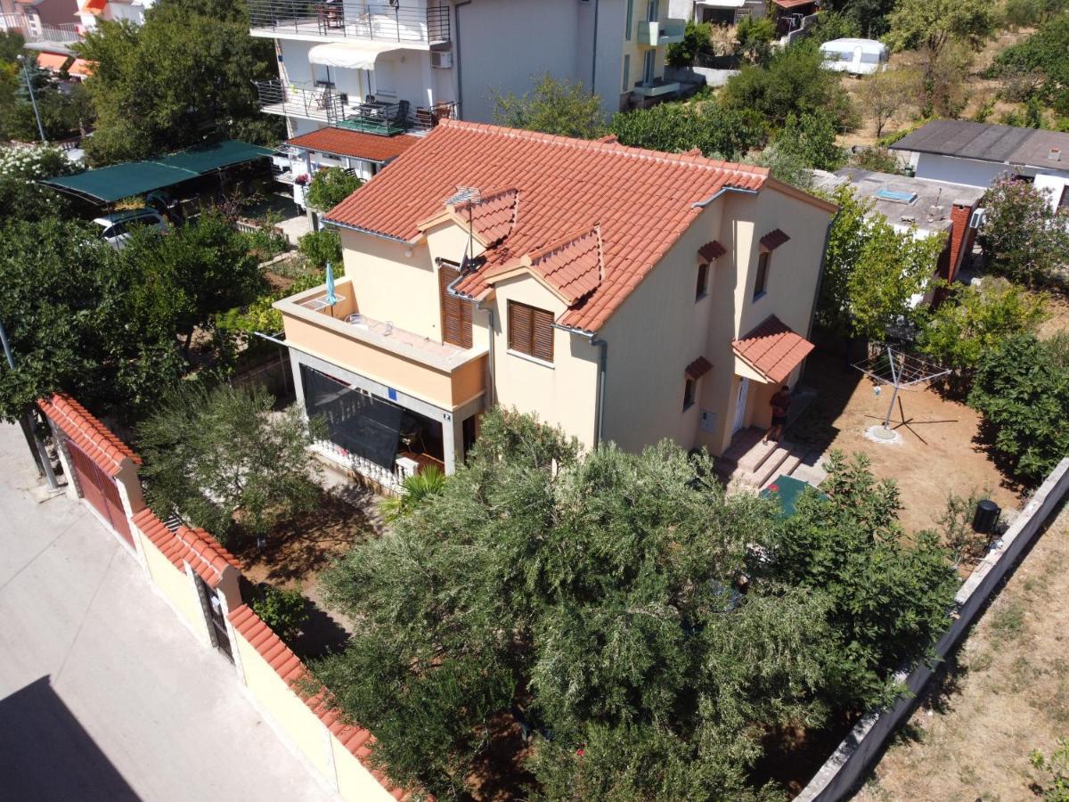 Studio Apartments Izabela Водице Екстериор снимка